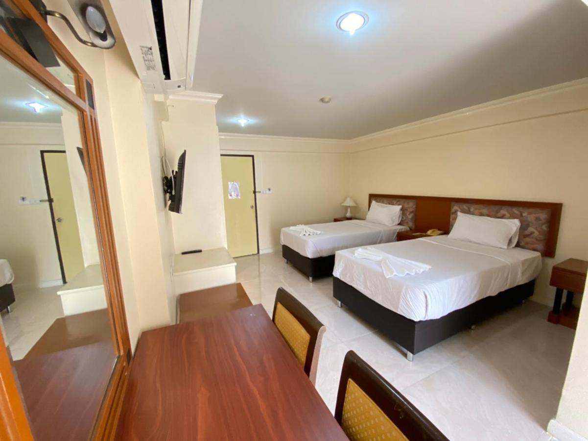 Jumbotel Hotel Bangkok Esterno foto