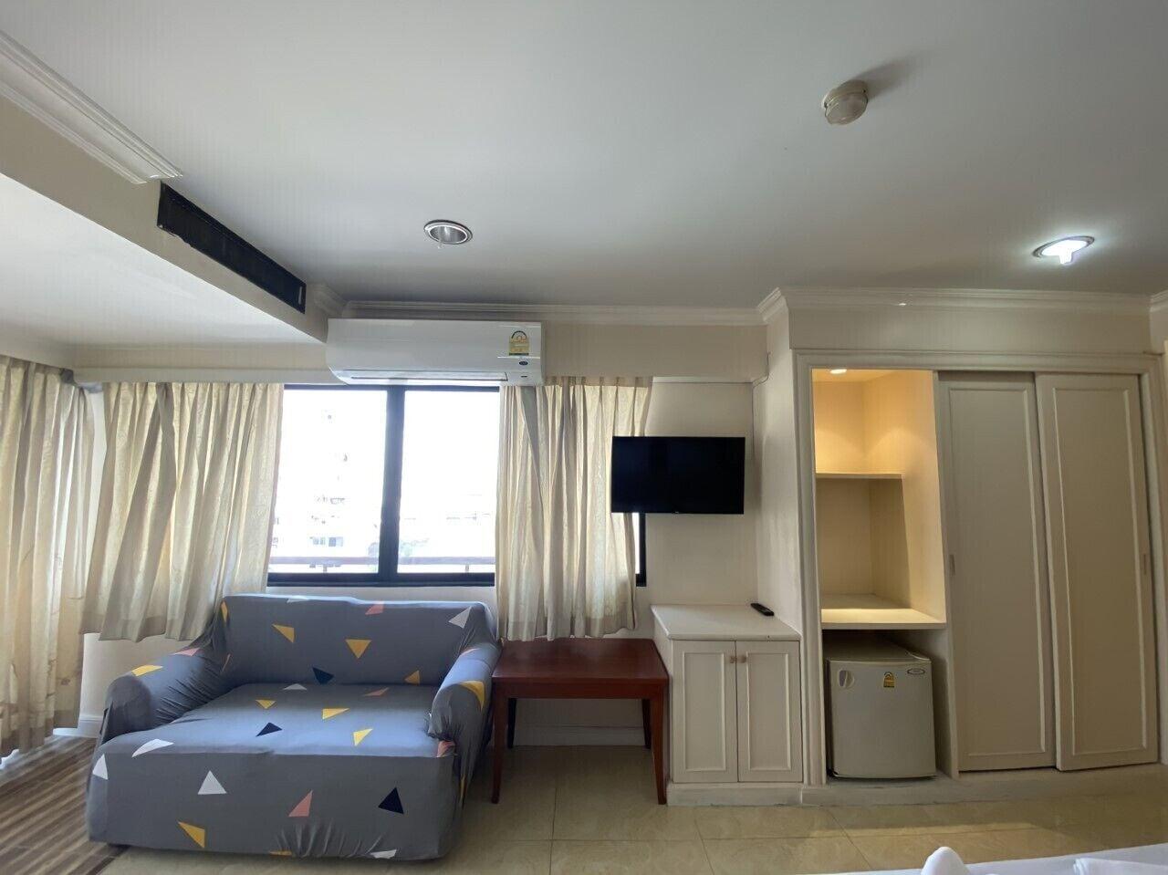 Jumbotel Hotel Bangkok Esterno foto