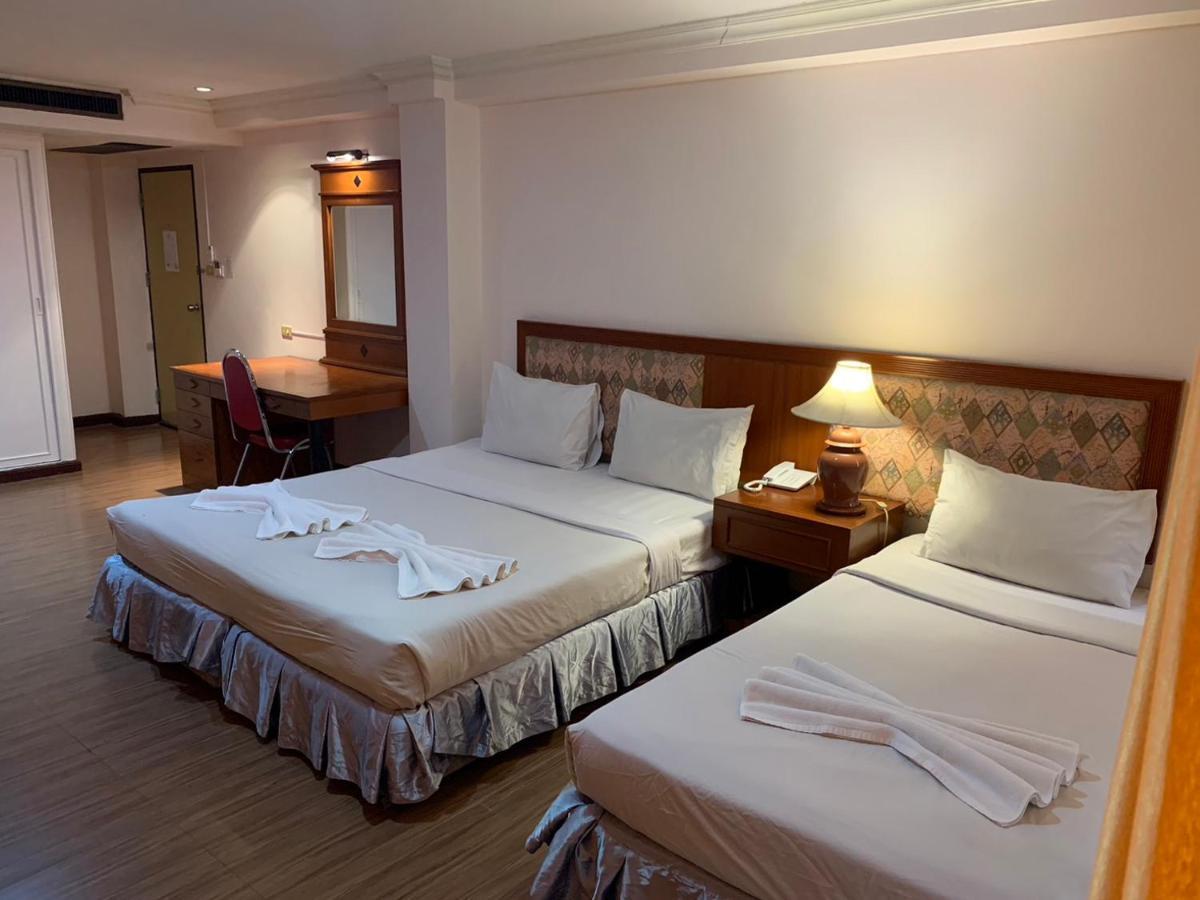 Jumbotel Hotel Bangkok Esterno foto